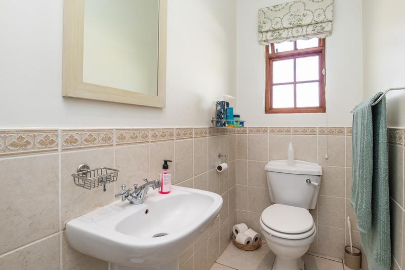 5 Bedroom Property for Sale in Tokai Western Cape